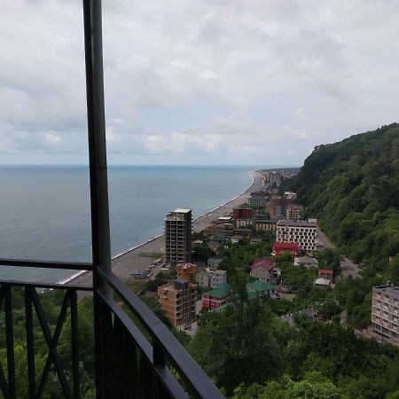 Aniva The Hotel Батуми Екстериор снимка