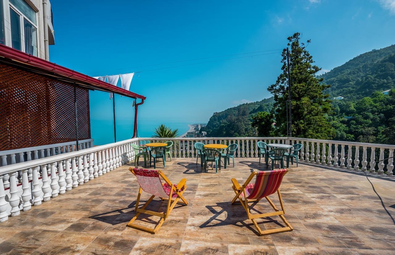 Aniva The Hotel Батуми Екстериор снимка