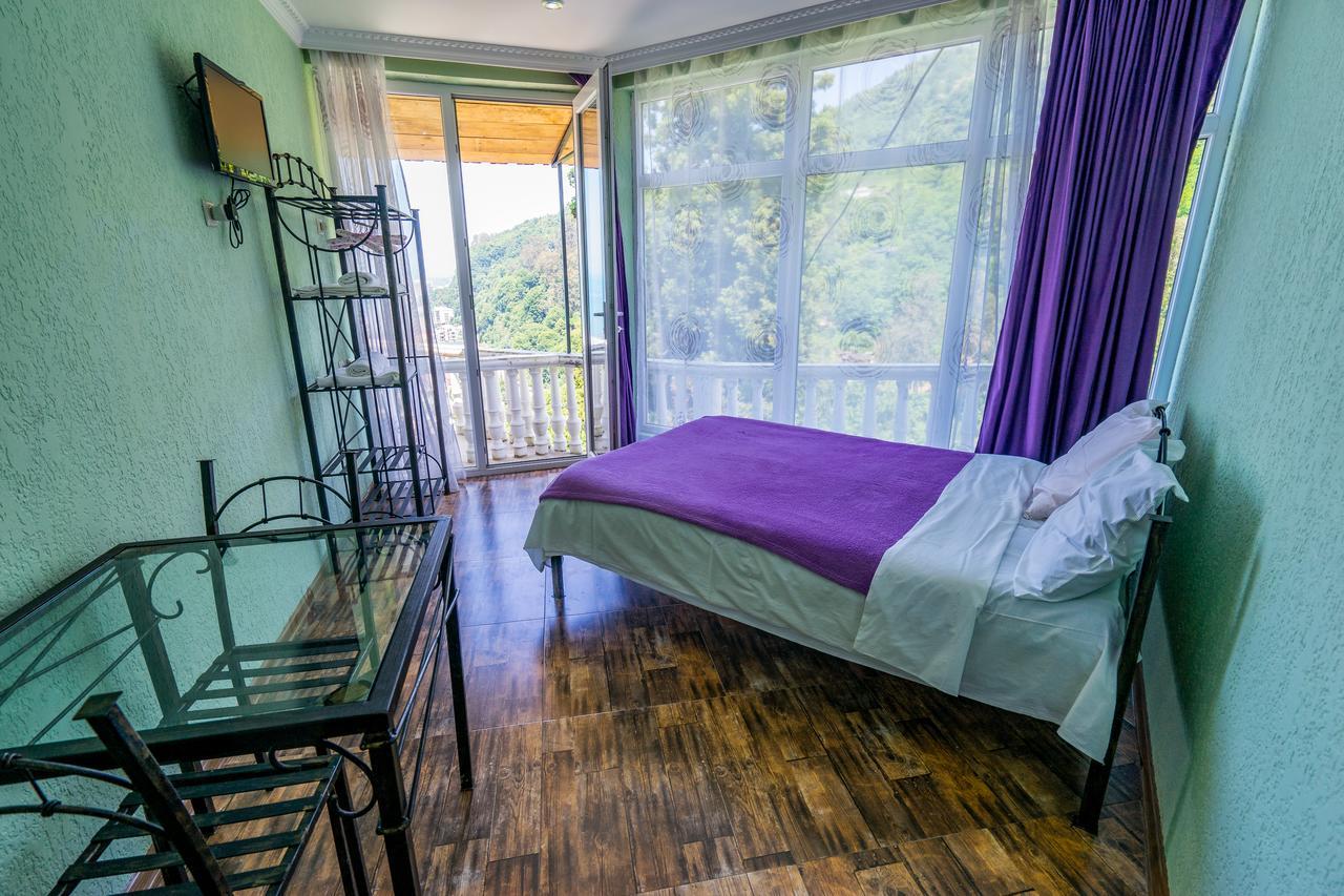 Aniva The Hotel Батуми Екстериор снимка