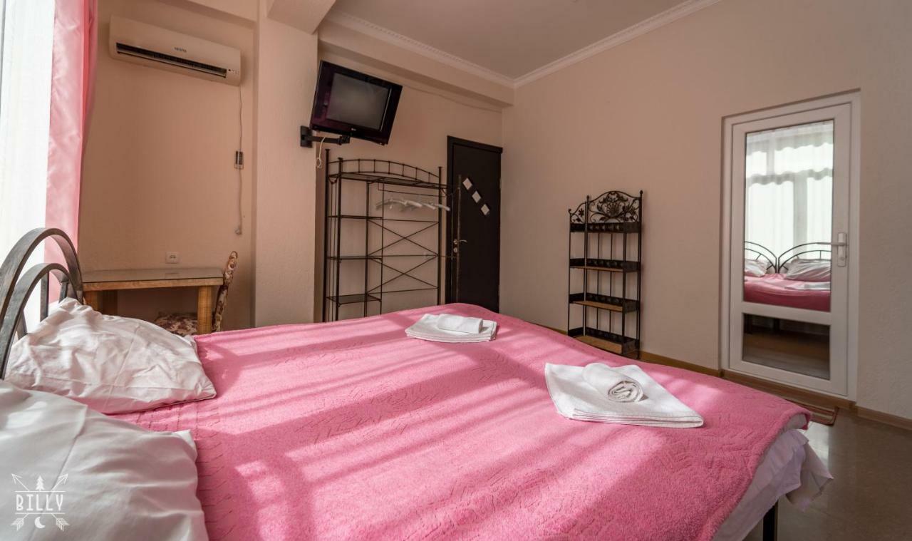 Aniva The Hotel Батуми Екстериор снимка
